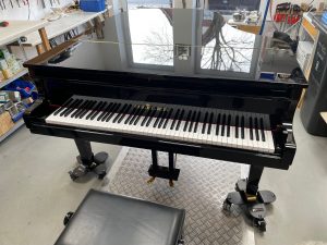 Höhe 100cm, Breite 145cm, Länge 180cm